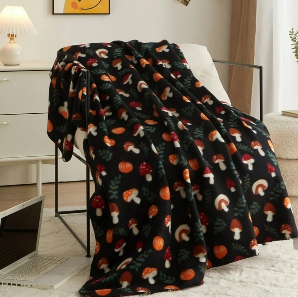 Harvest Mushrooms, Pumpkins, & Ferns 50" X 60" Throw New